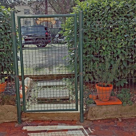 Apartamento La Piccola Oasi Con Parcheggio Florencia Exterior foto